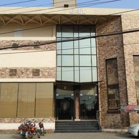 Solo Hotel & Restaurant Sargodha Exterior photo